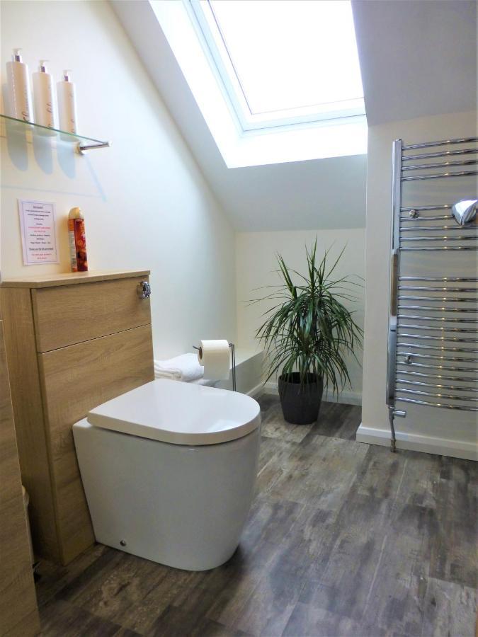 Gerycastell Luxury Holiday Apartment With Stunning Views & Ev Station Point Carmarthen Exterior foto